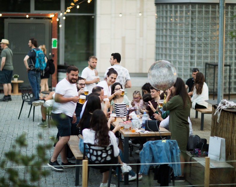 We have turned River Rink into a summer concept with dance nights by the river