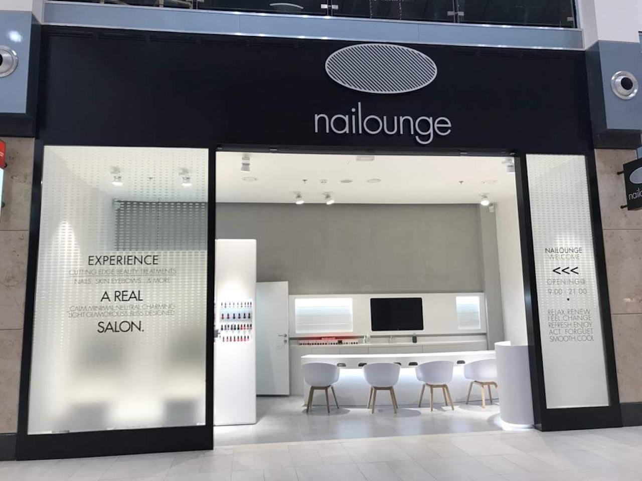 Representation and expansion of the nail studio NAILOUNGE