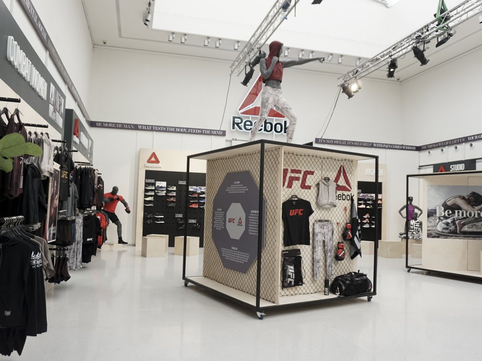 Reebok Experience Store - umění pohybu v Galerii Mánes