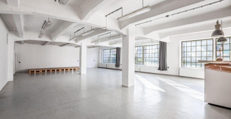 Industrial space for cultural and corporate events, Prague 9