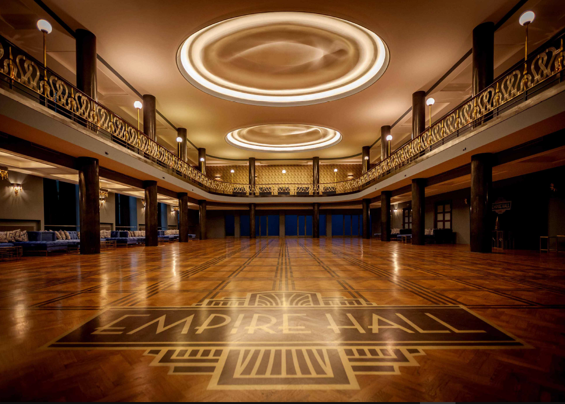 Large venue for conferences and parties in the Art Deco style