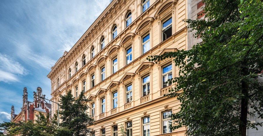 Příjemné kanceláře k pronájmu v Blanické ulici u Riegrových sadů