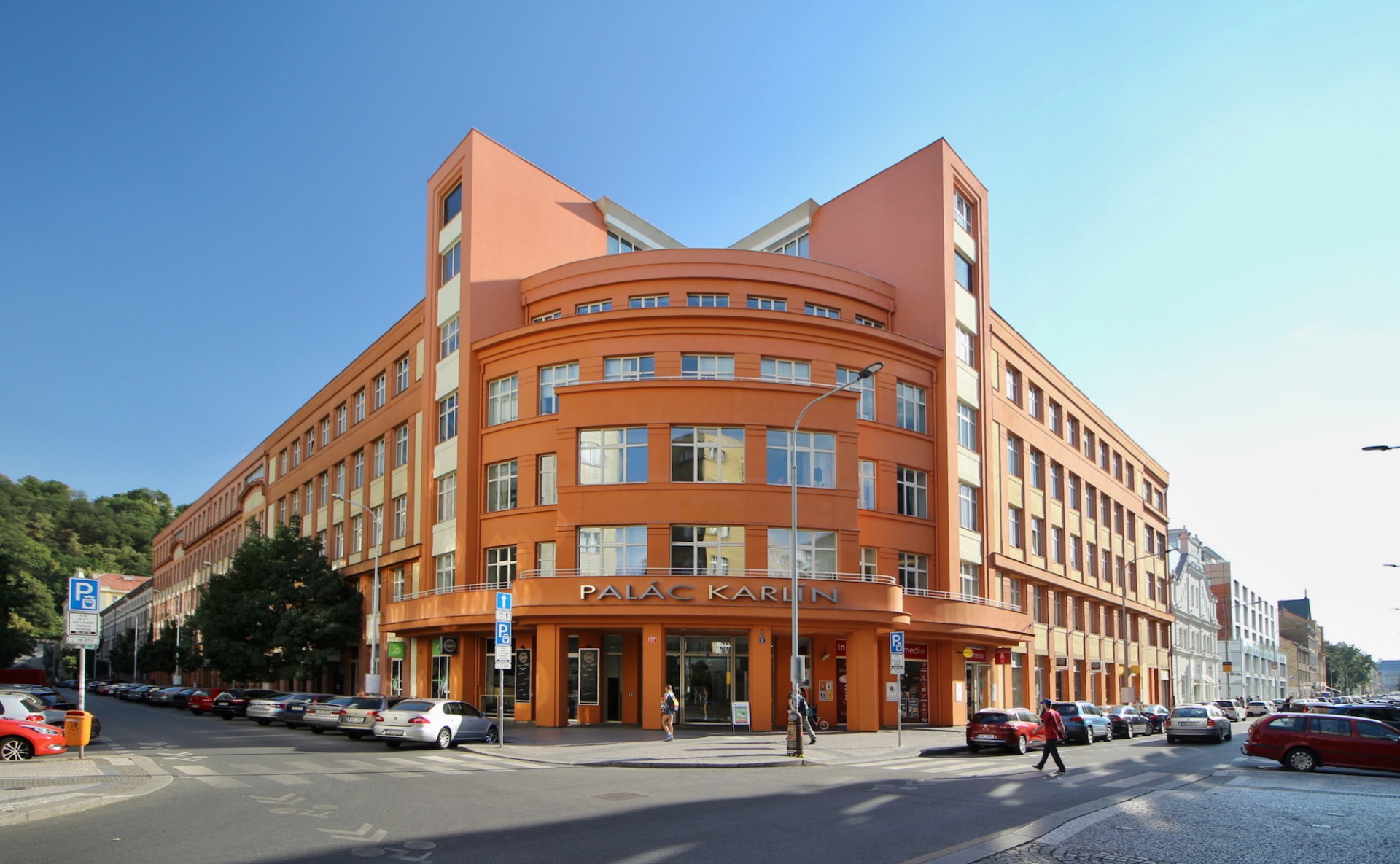 Offices in Karlín for rent