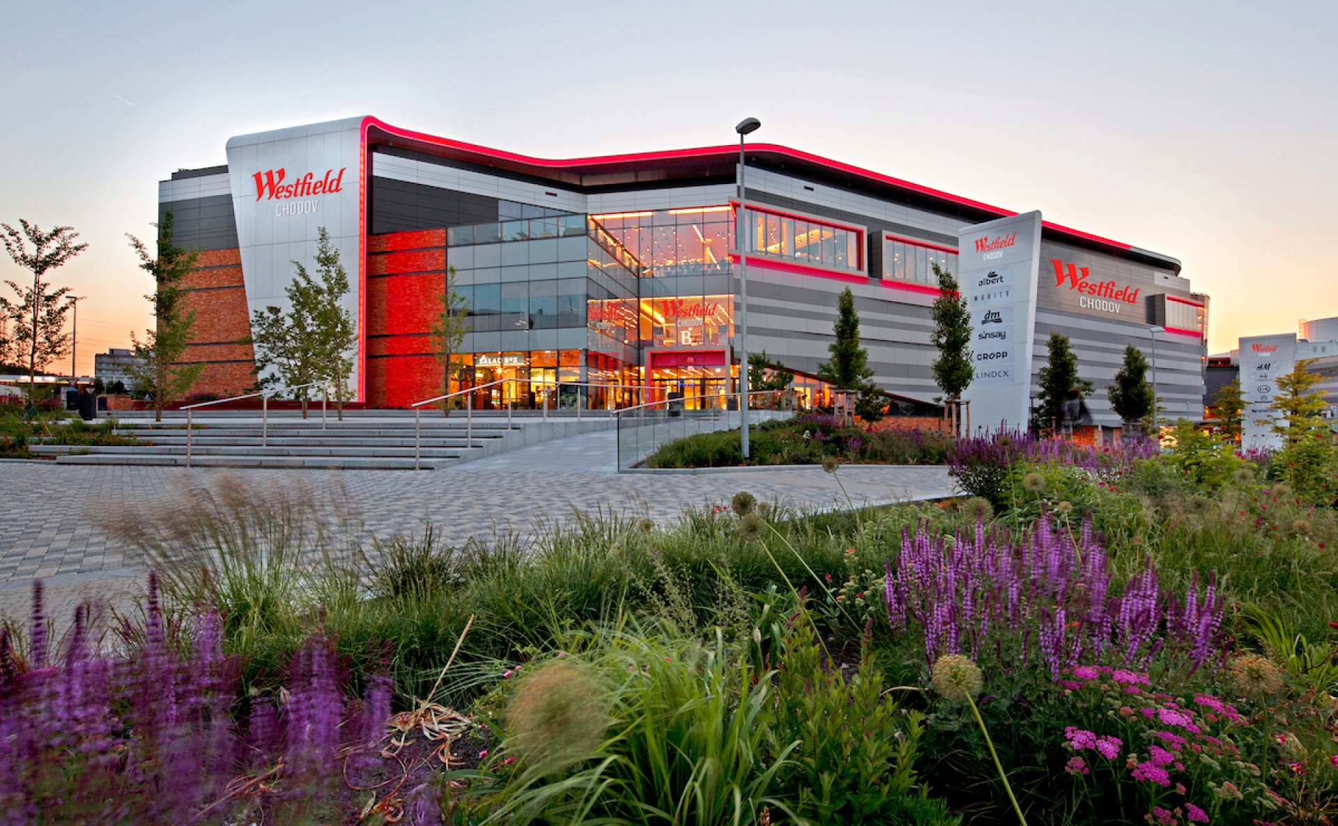 Pronájem obchodního prostoru /stánku Westfield Chodov Praha 14