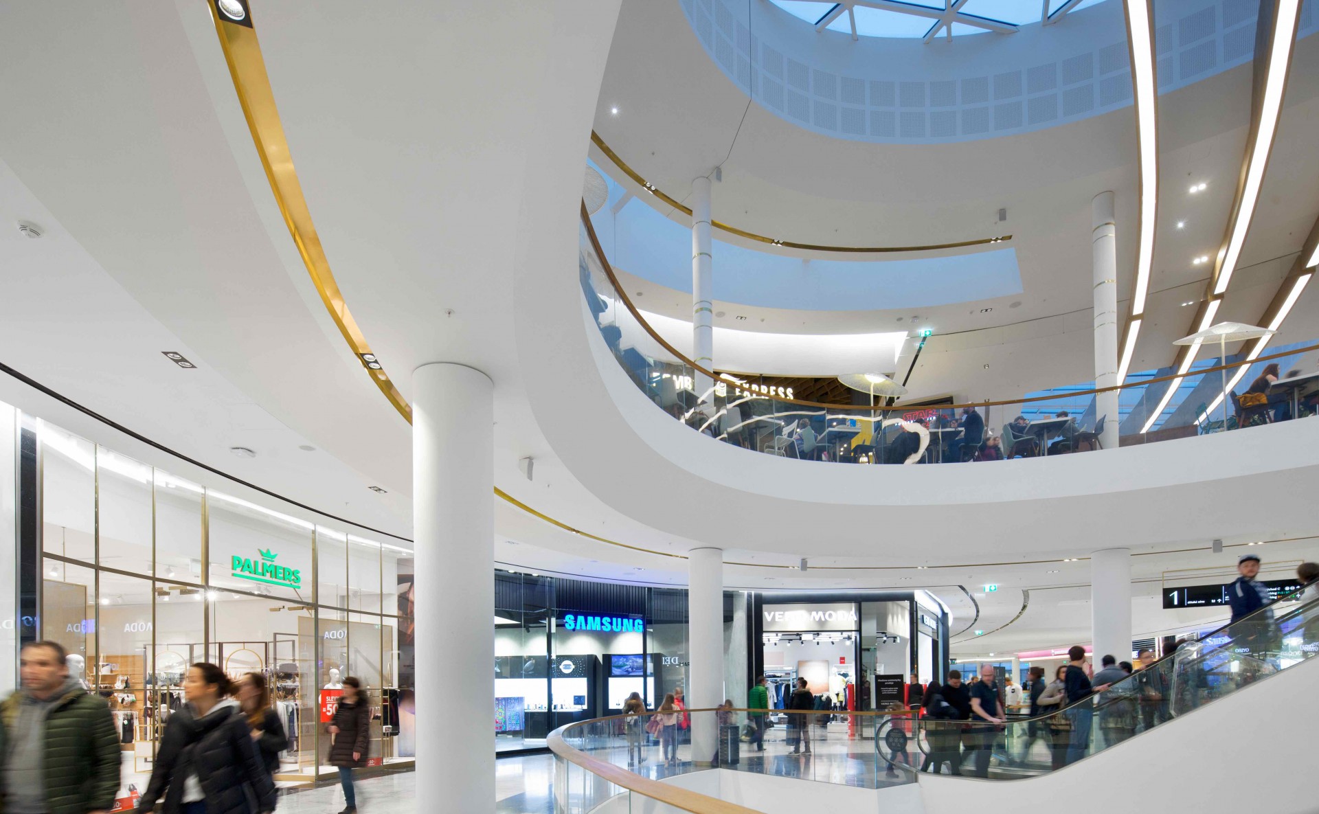 Pronájem obchodního prostoru /stánku Westfield Chodov Praha 14