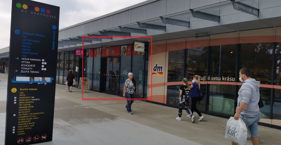 Retail unit for rent 152 m2 in Opatovská shopping centre