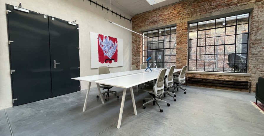 Členství v industriálním coworkingu ve Vnitroblocku