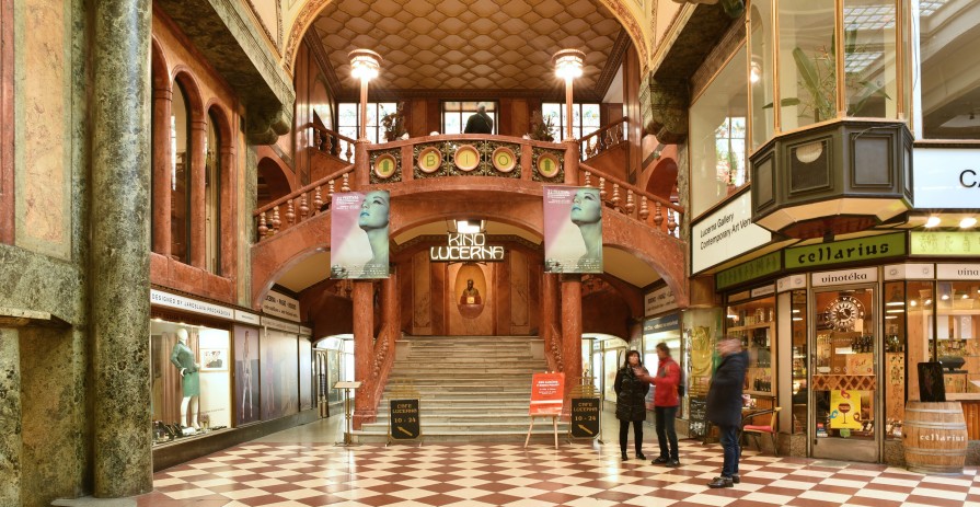 Space for retail / casual gastro in Lucerna arcade