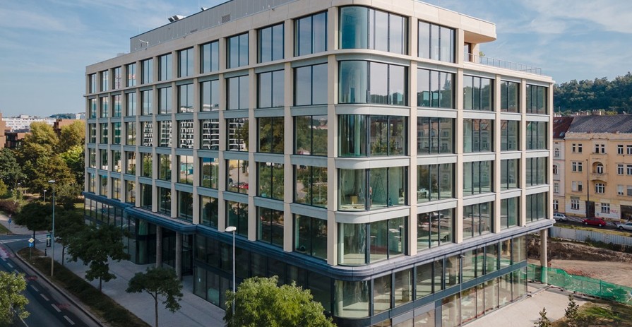 Rohový obchodní prostor v projektu BLOCK Karlín
