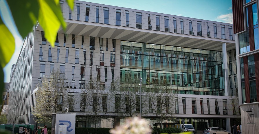 Amazon Court: Kanceláře k pronájmu v Karlíně, odkud je blízko ke všemu