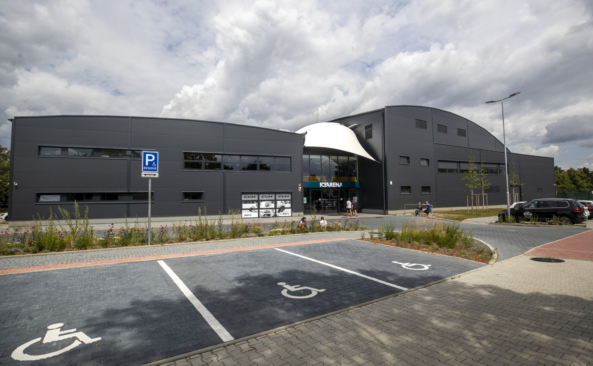 Top-class ice rink for teambuildings and events in Prague