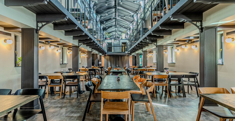 Občanská plovárna: Atmosférické i elegantní prostory u Vltavy pro velké konference nebo exkluzivní eventy