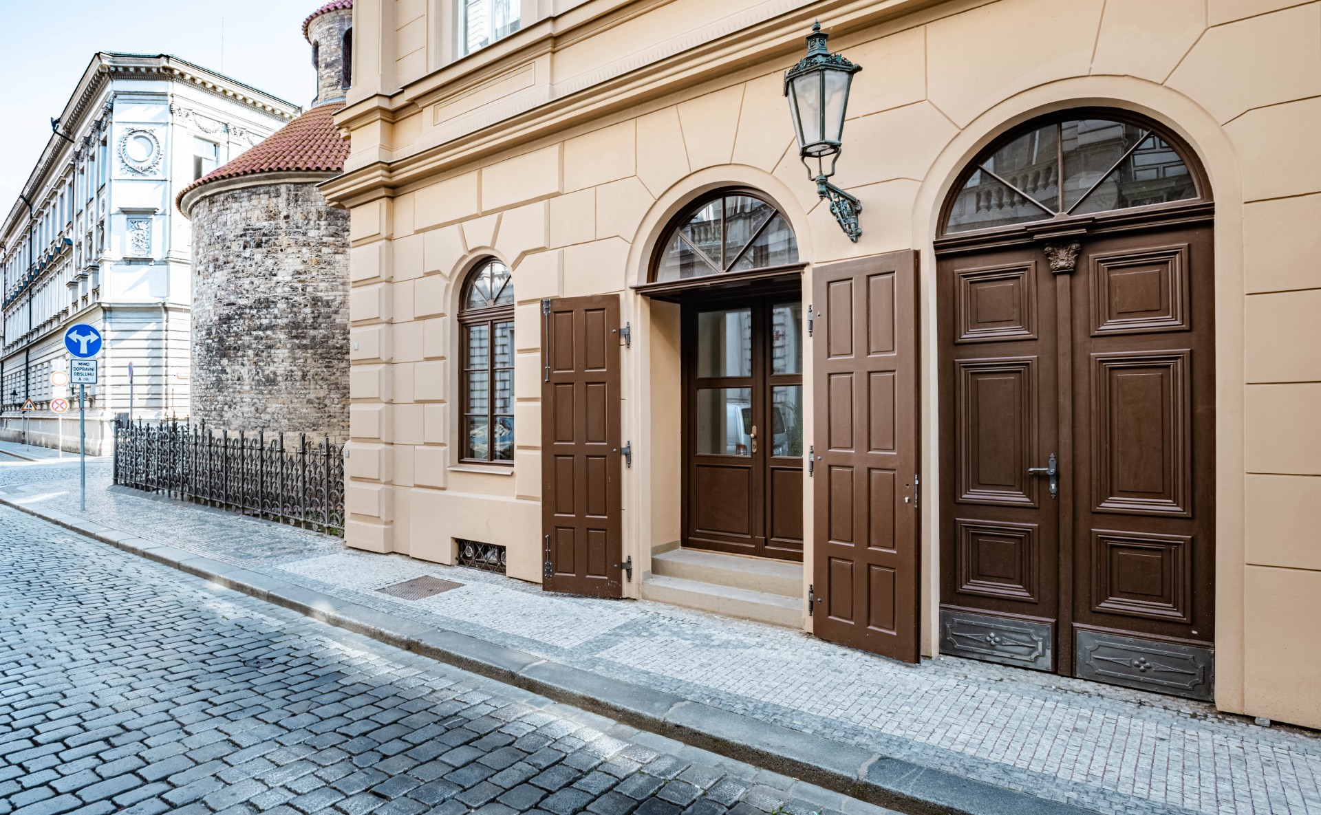 Prosotry pro služby a obchod Praha 1, Karolíny Světlé