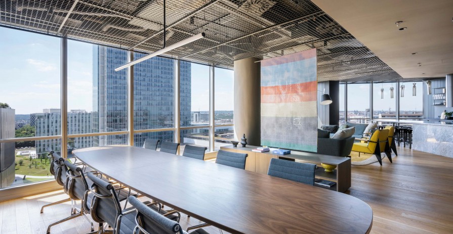 Luxury meeting room in the City Empiria skyscraper at Pankrác