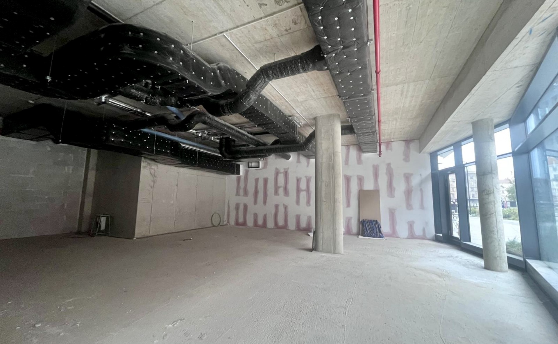 Retail Space for Lease – Smíchov City