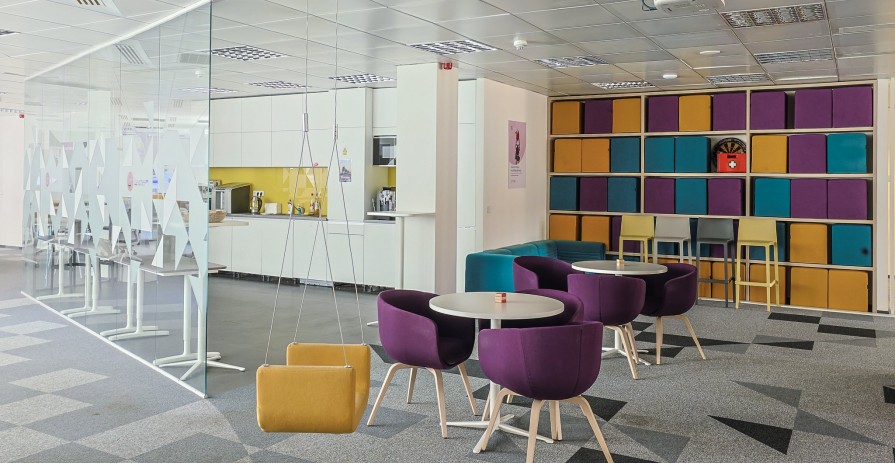 Myslbek: Premium Office Space for Lease at a Prestigious Na Příkopě Address