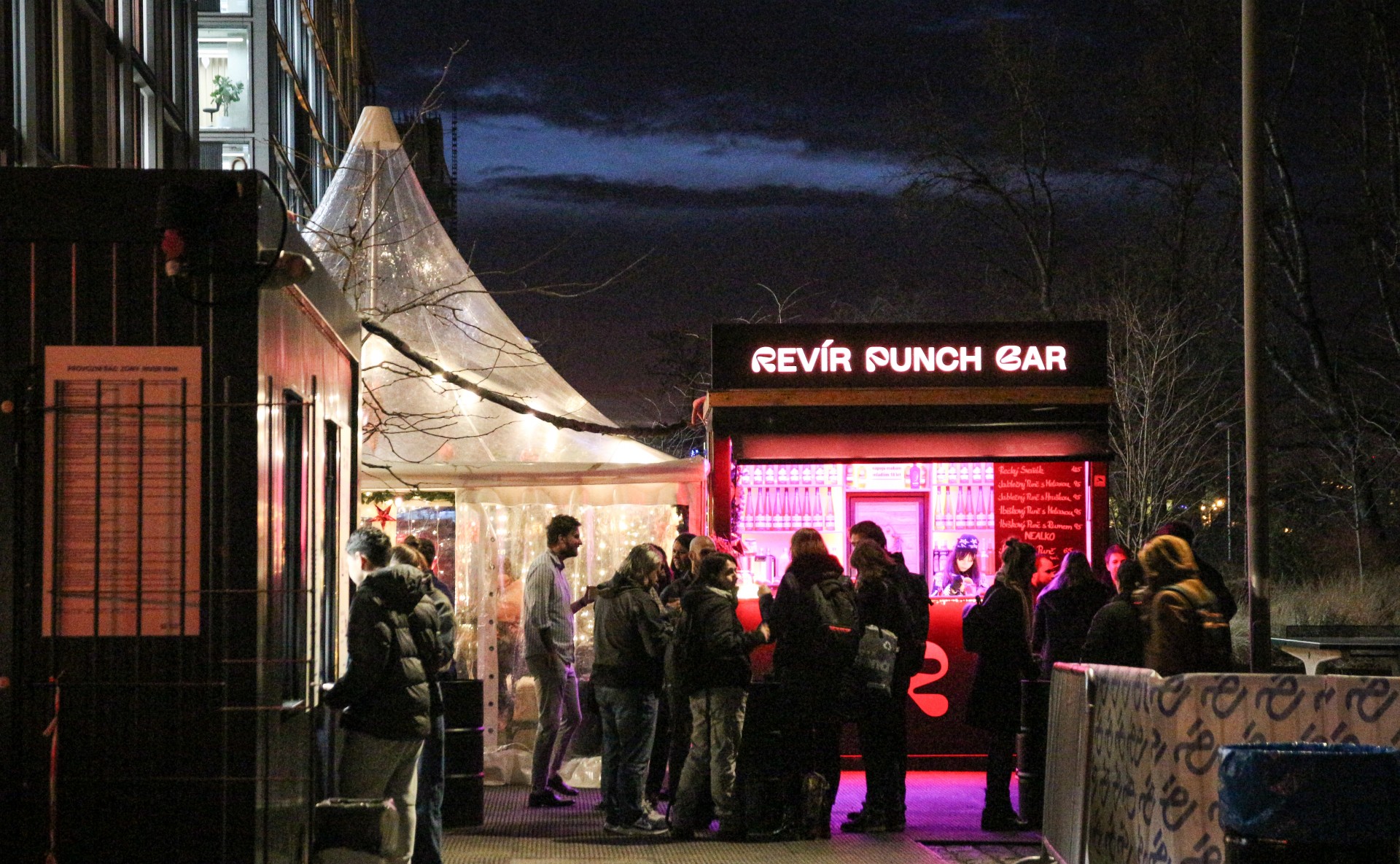 Heated Après-Skate Tent for Corporate Events