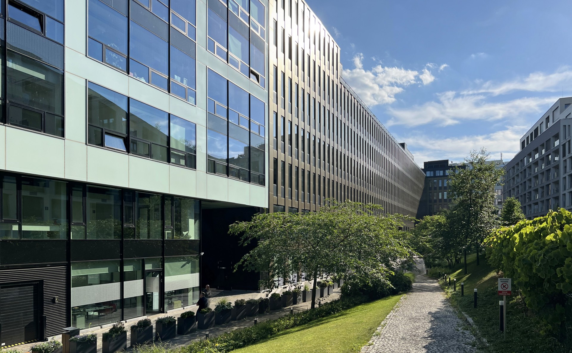 Office Space for Rent – River Garden II & III, Karlín, Prague 8