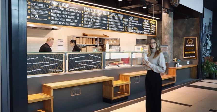 Space for a burger joint / restaurant in Centrum Krakov