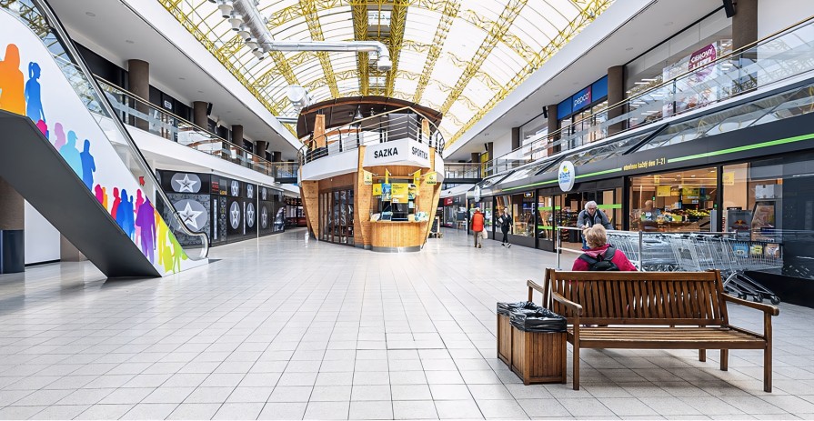 Lease of a Premium Retail Unit in OC Cíl