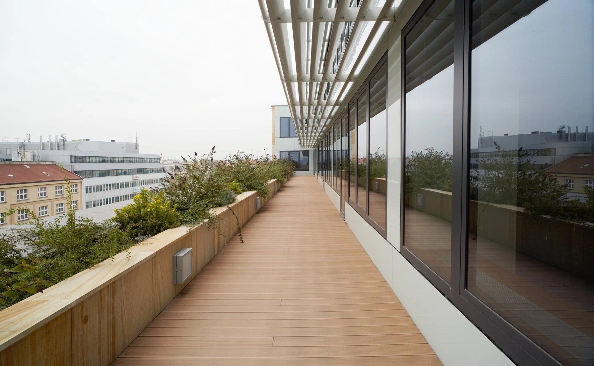 River Garden I – Office Space for Lease in Karlín