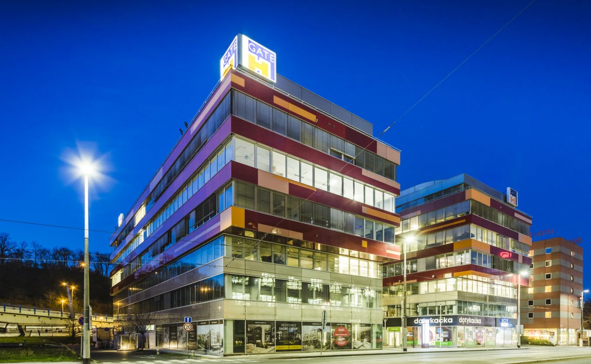 Office Space for Lease – Smíchov Gate, Prague 5