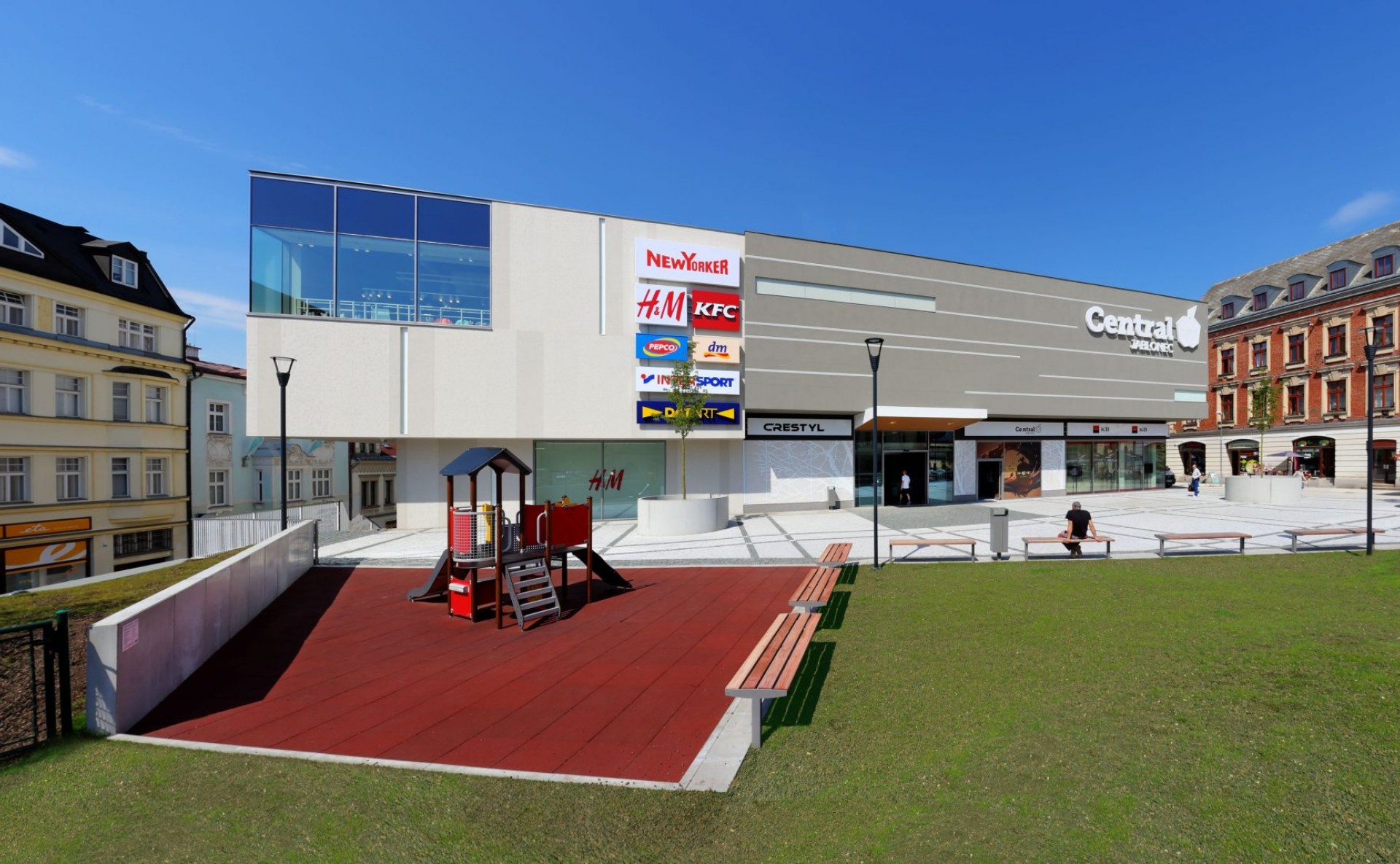Pronajměte si atraktivní obchodní prostor pro stánek v OC Central JABLONEC