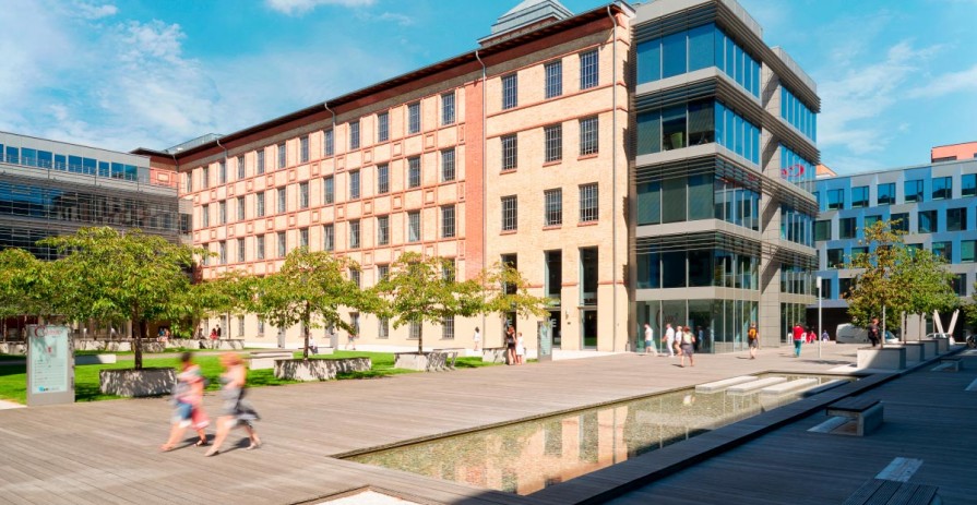 Classic 7 – Building E: Modern Office Space for Lease in the Vibrant Holešovice District