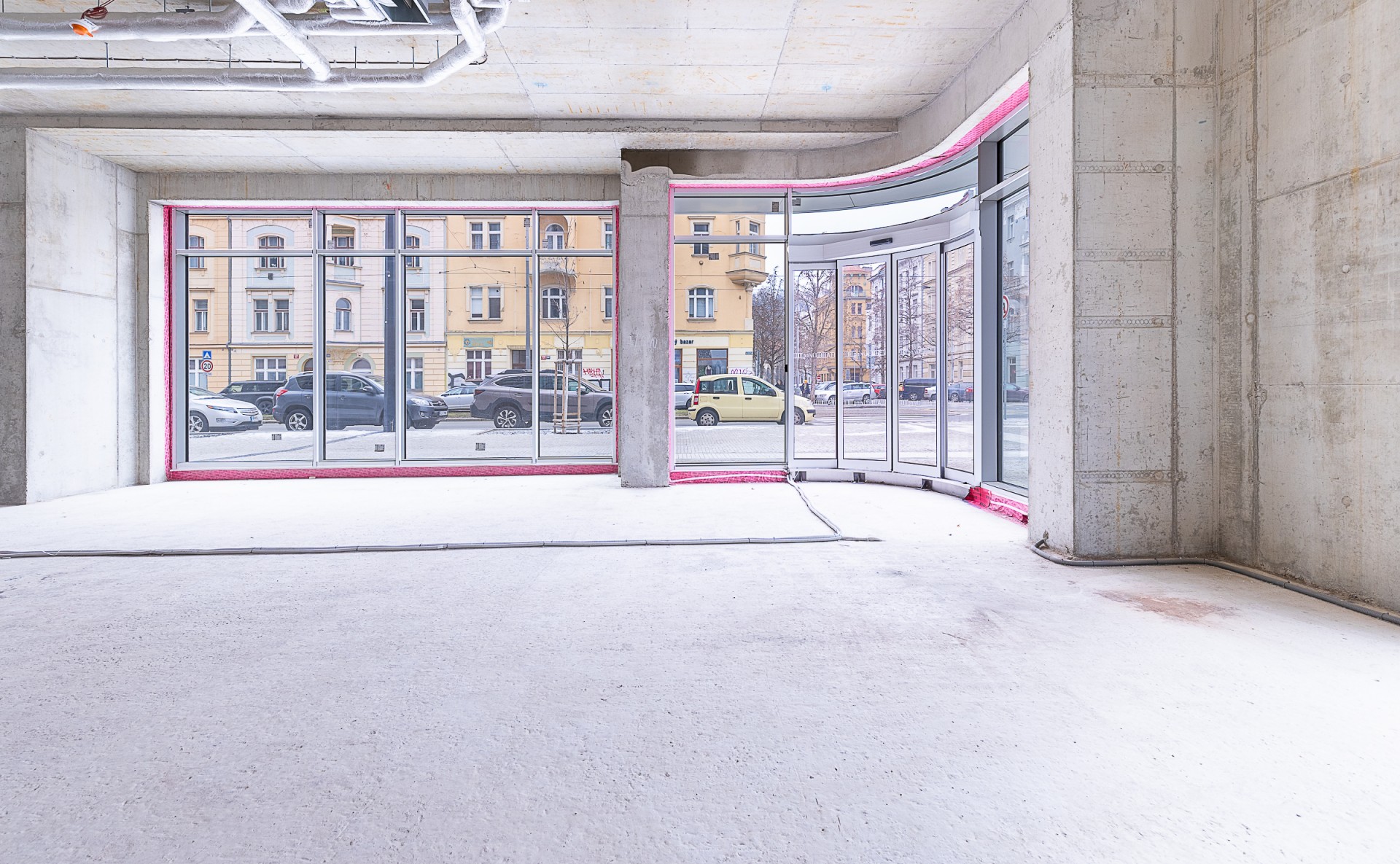 Retail space for Rent in Block Karlin Prague 8