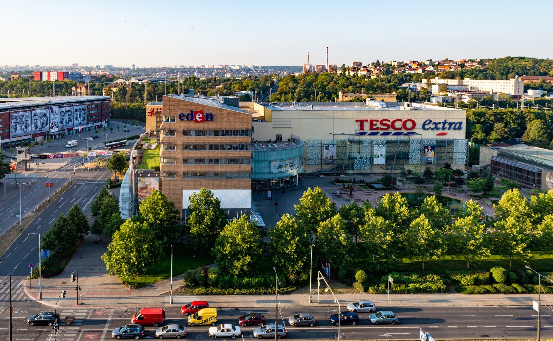 Lease of Retail Unit or Kiosk – OC Eden, Prague 10