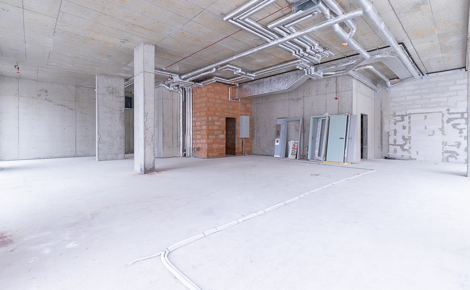 Retail space for Rent in Block Karlin Prague 8