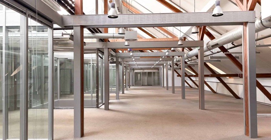 Pivovar 53: Moderní kanceláře s industriální atmosférou k pronájmu v Holešovicích