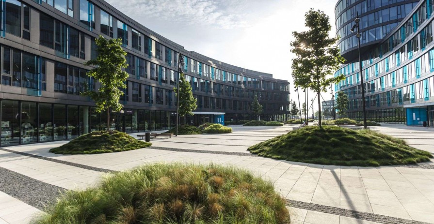 Waltrovka Aviatica: Offices for Lease in an Award‑Winning Administrative and Residential District