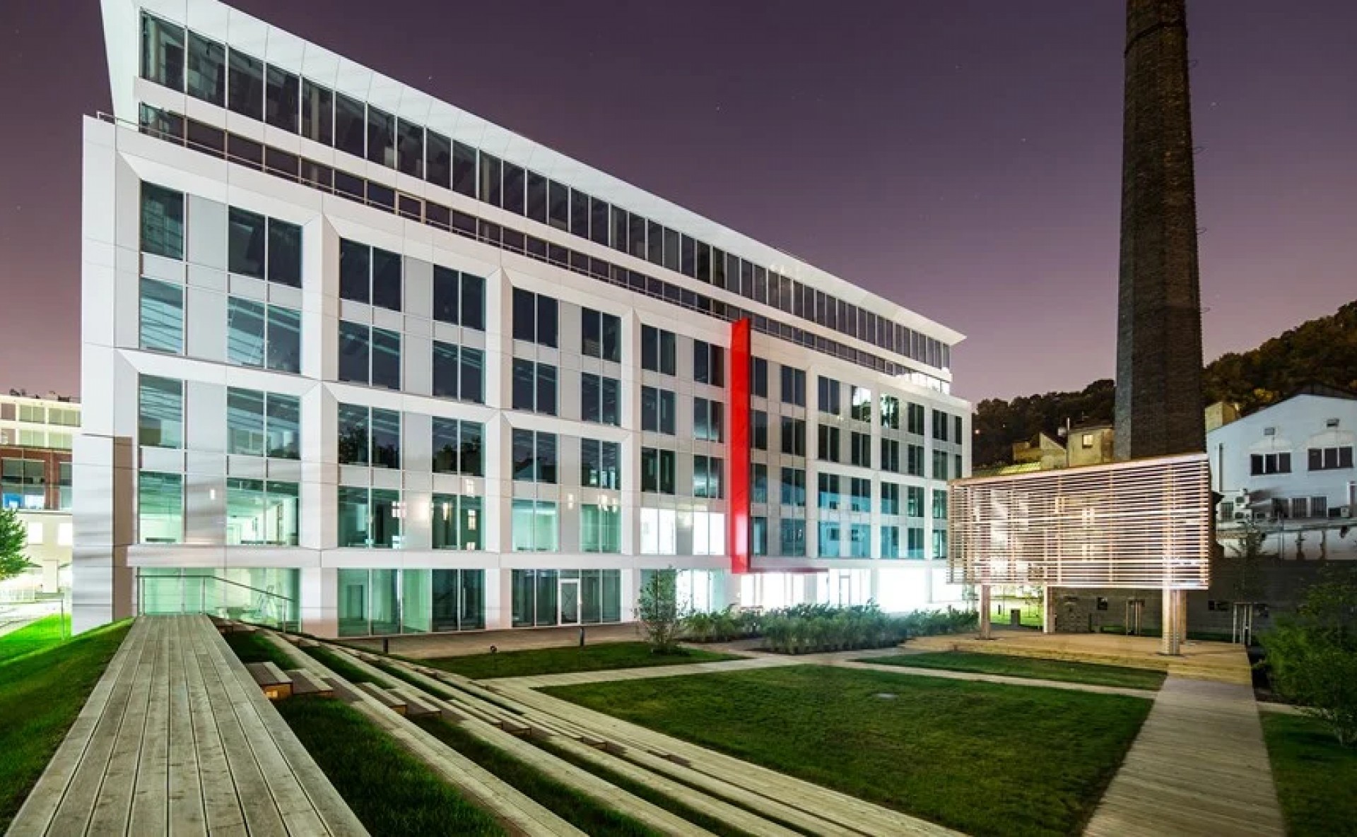 Lease of Modern Offices in Corso Court, Prague 8 Karlín