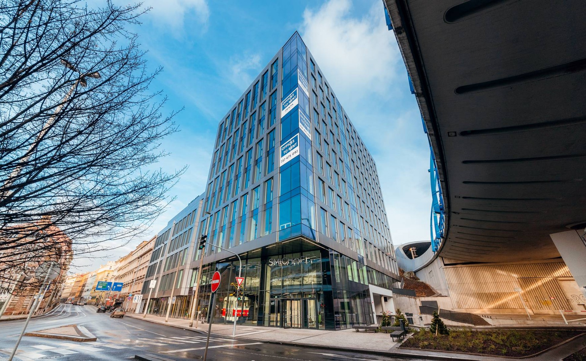 SmíchOff pronájem moderních kanceláří Praha 5