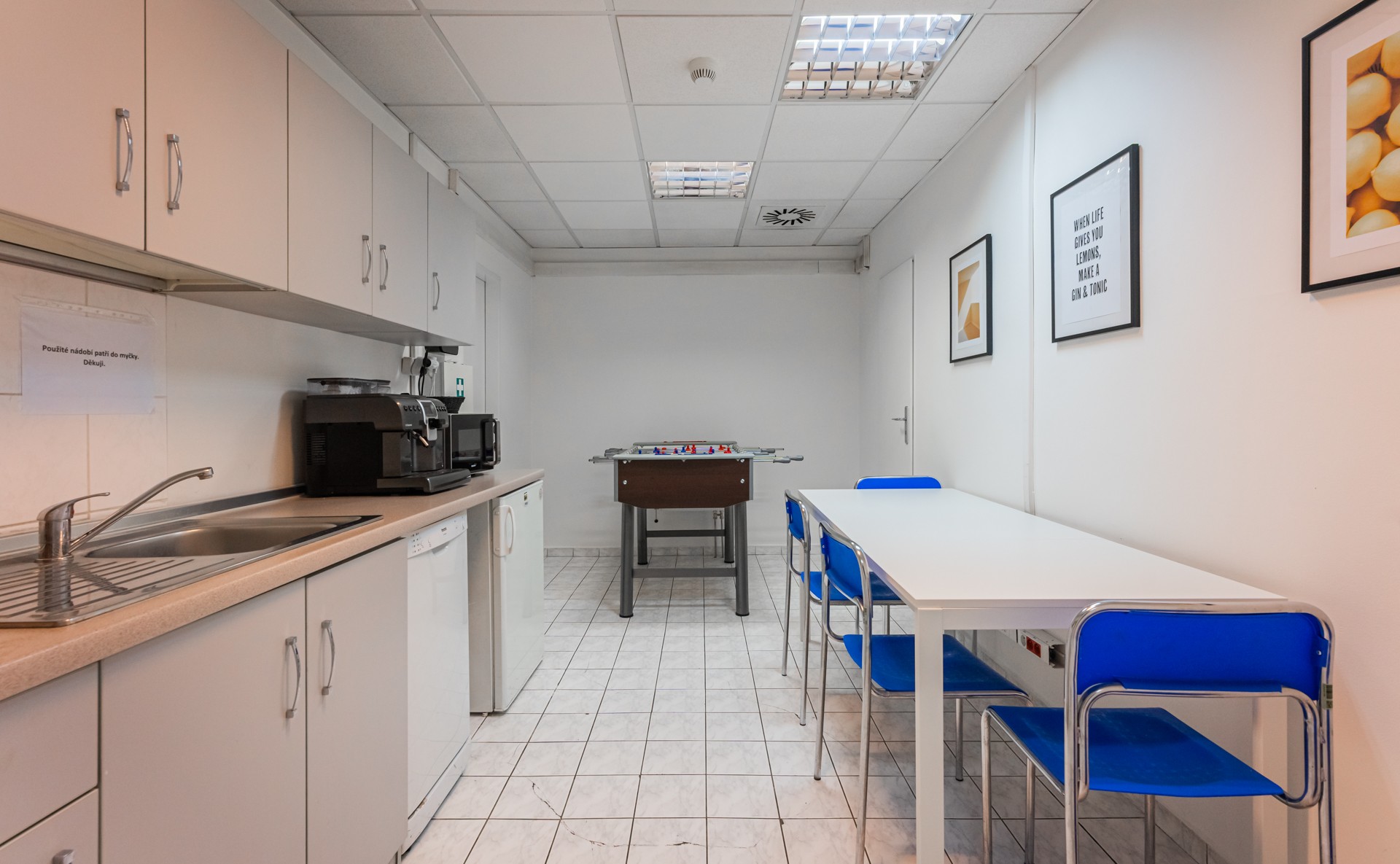 Pronájem Pronájem prostoru pro kavárnu Vinohradská 37 Praha 2 Dejsiprostor