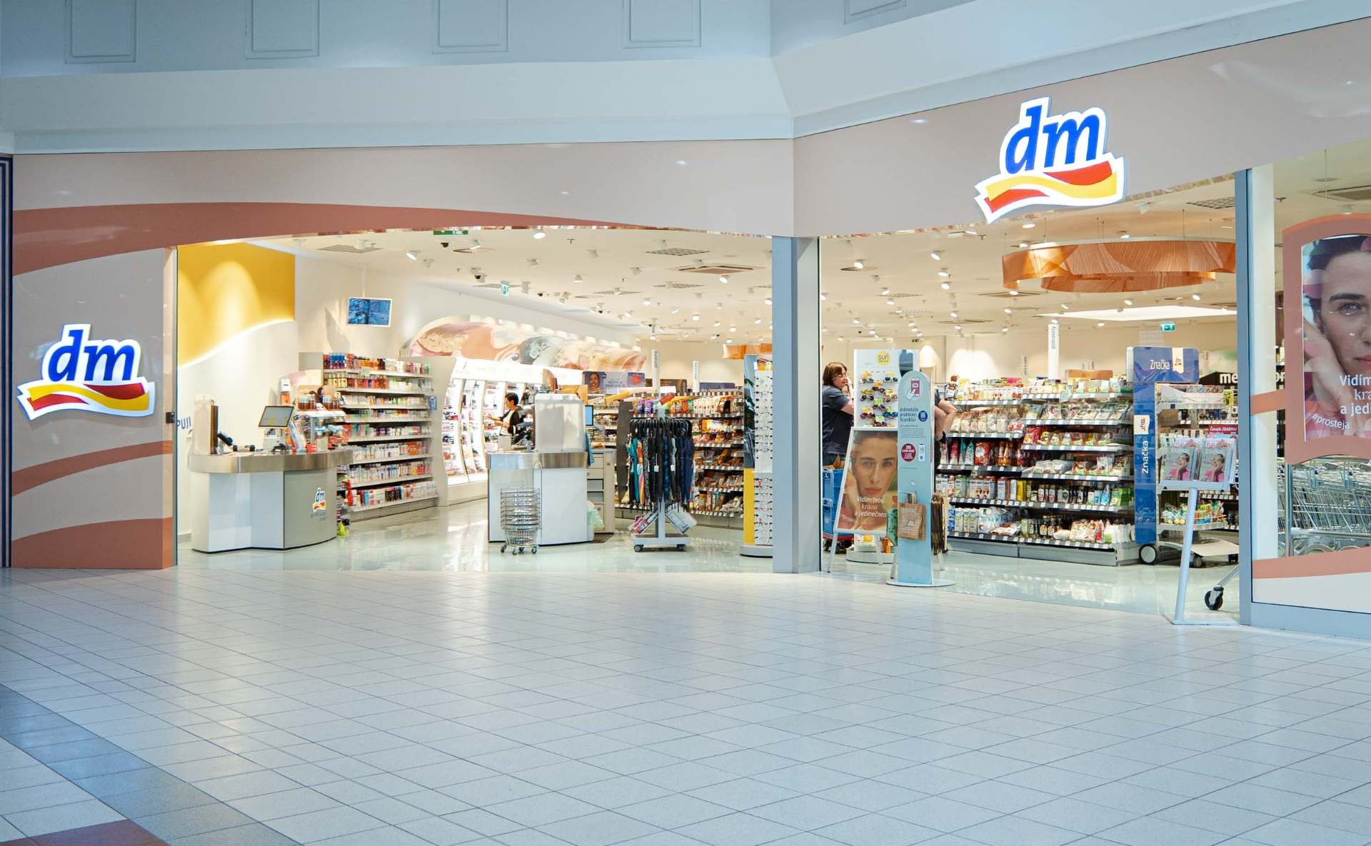 OC Rokycanská – Retail / Kiosk Space for Rent Plzeň | Dejsiprostor