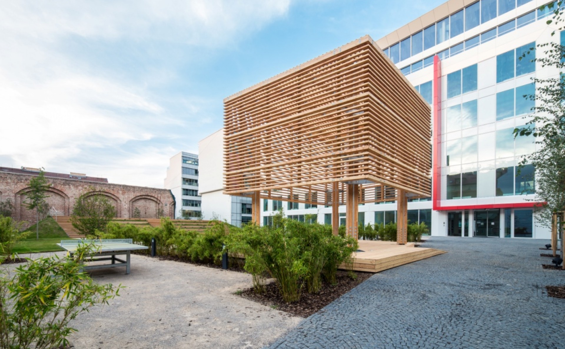 Lease of Modern Offices in Corso Court, Prague 8 Karlín