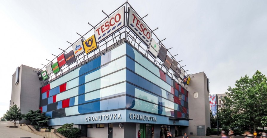Pronájem obchodního prostoru nebo místa pro stánek v Obchodním centru Chomutovka