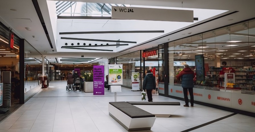 Lease of a Kiosk or Retail Unit in the Čtyři Dvory Shopping Center in České Budějovice