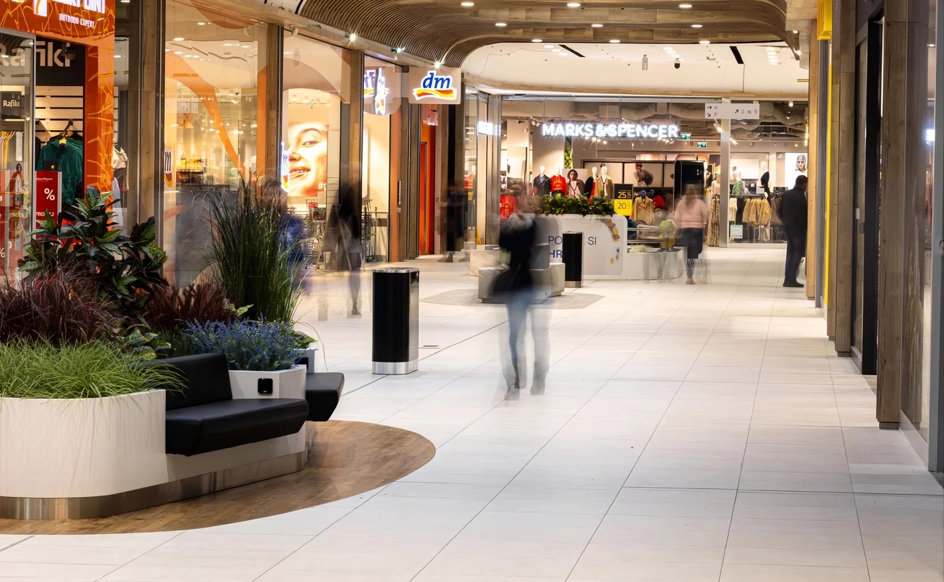 Pronájem obchodní prostor / stánek OC Nisa Liberec