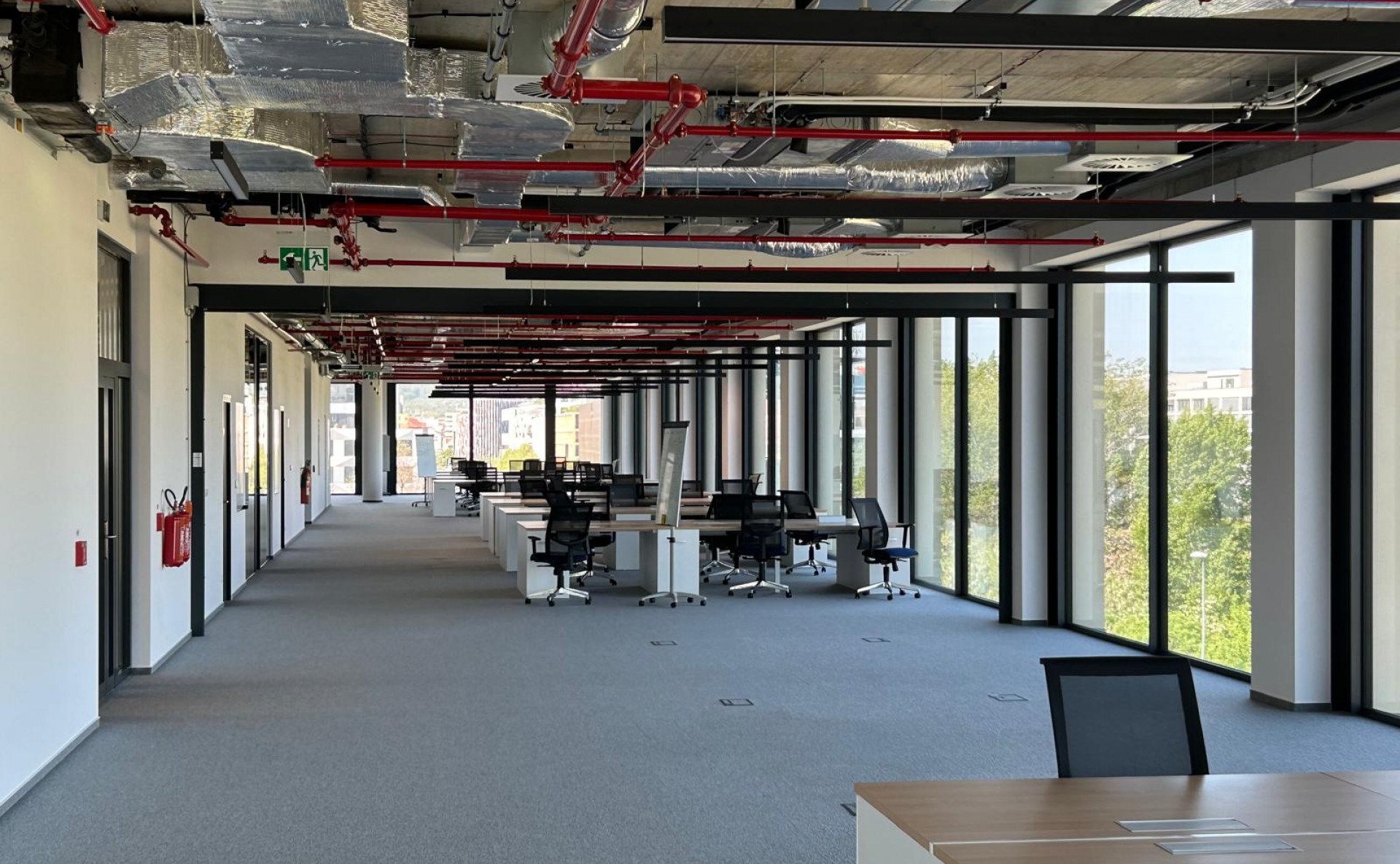 Exkluzivní podnájem kanceláří Block Karlín Praha 8 Dejsiprostor