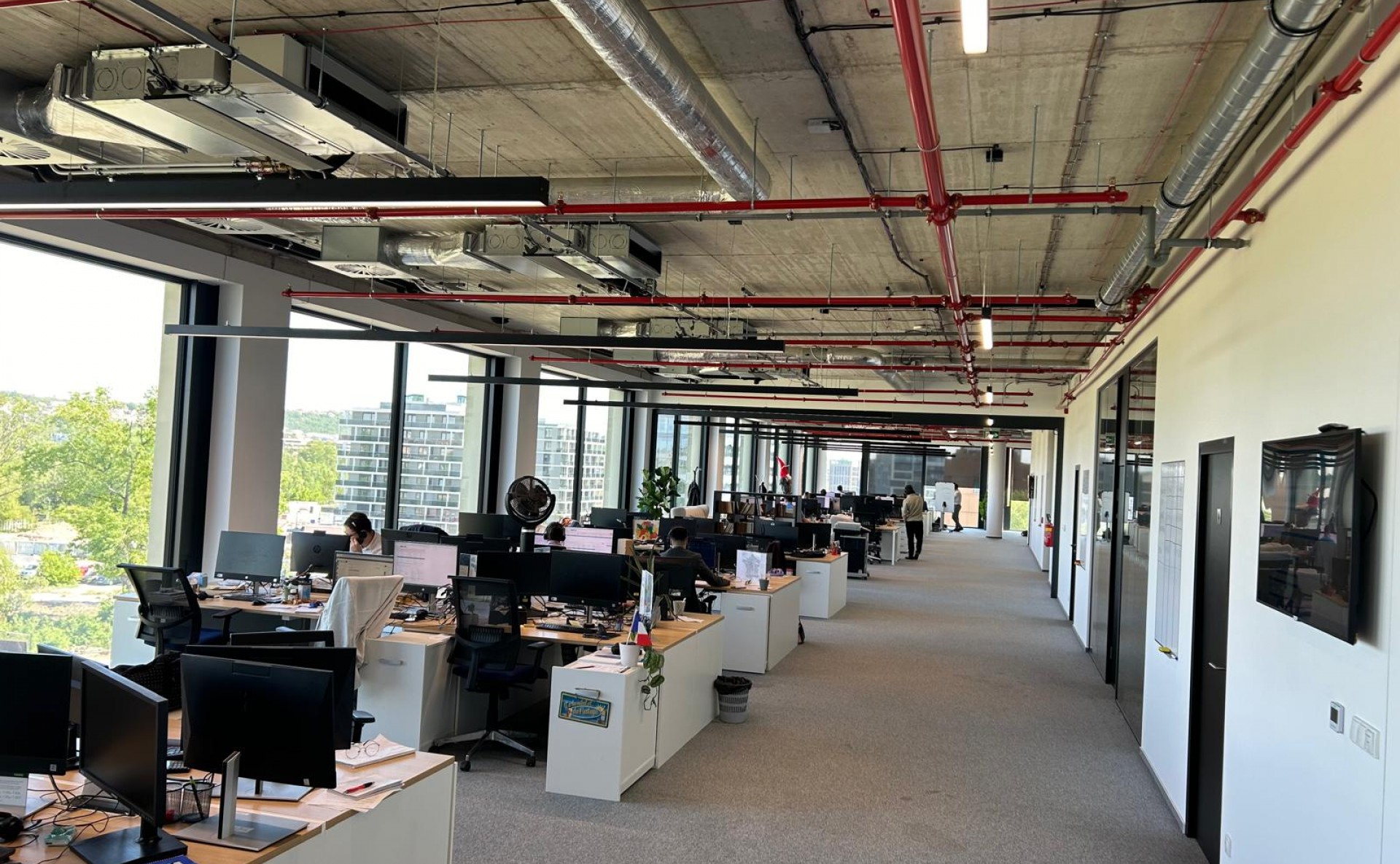 Exkluzivní podnájem kanceláří Block Karlín Praha 8 Dejsiprostor