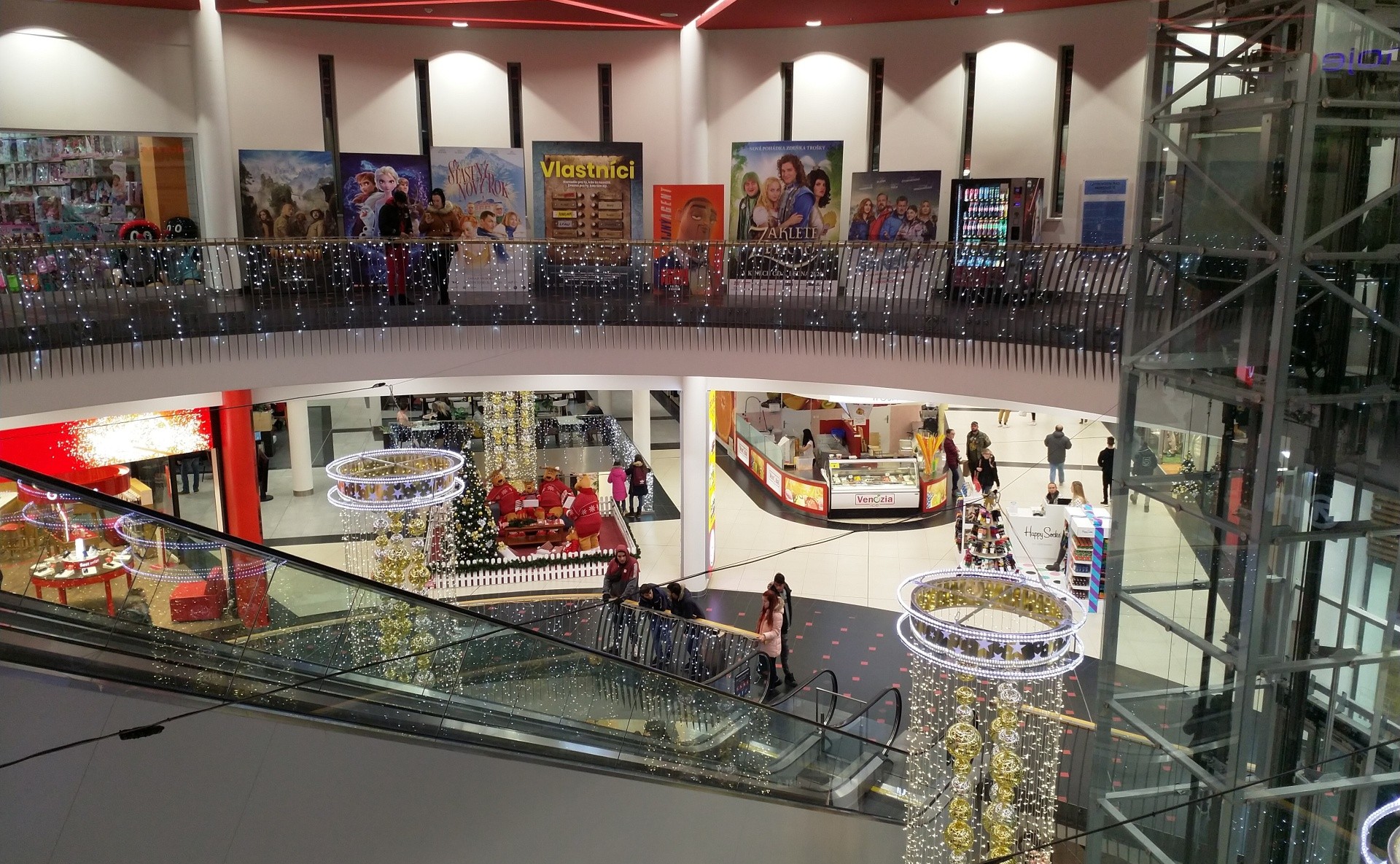 Forum Ústí nad Labem Shopping Center – Retail Space / Kiosk for Lease | Dejsiprostor