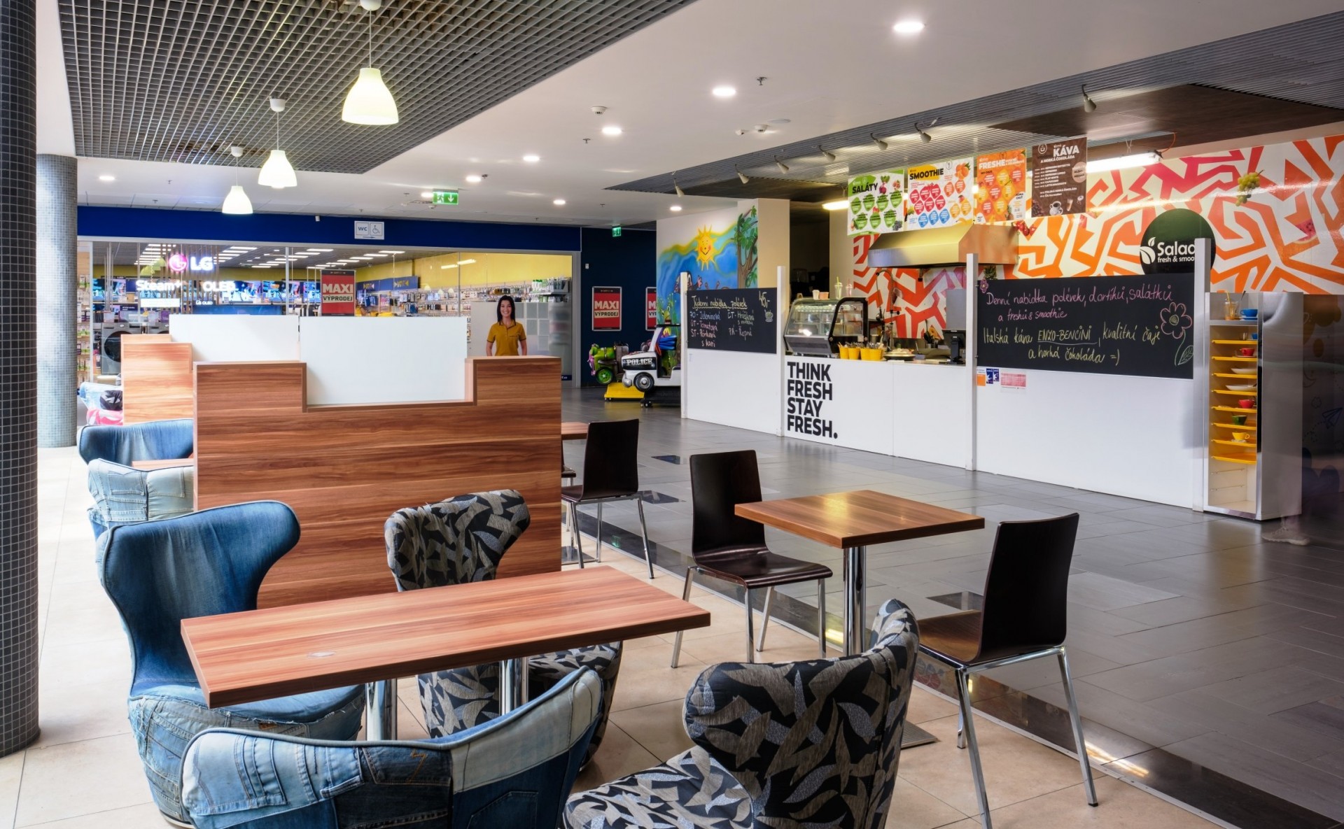 Chomutovka Shopping Center, Chomutov – Retail Space / Kiosk for Lease