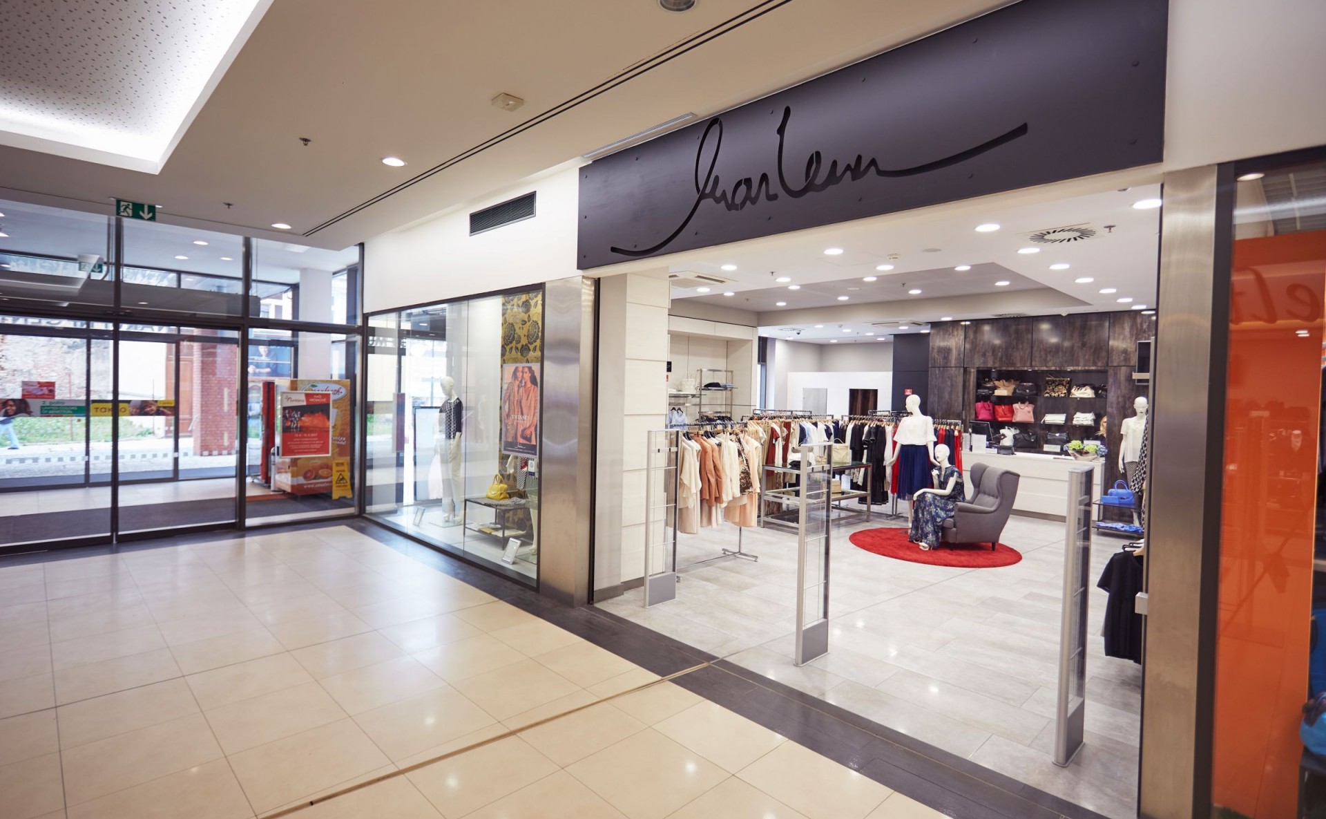 pronájem obchodní prostor / stánek nákupní centrum fontána teplice