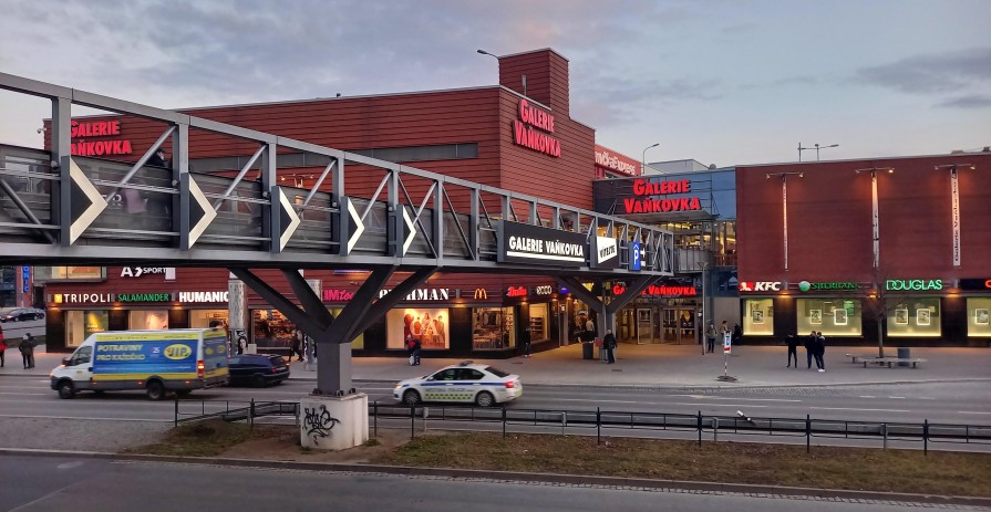 Obchodní prostor nebo místo pro stánek v Obchodním centru Galerie Vaňkovka Brno