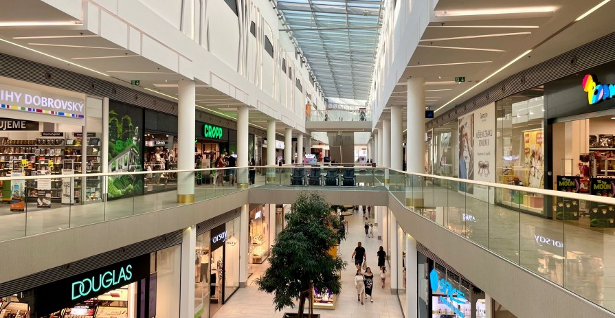 Retail space or kiosk spot available at Galerie Teplice