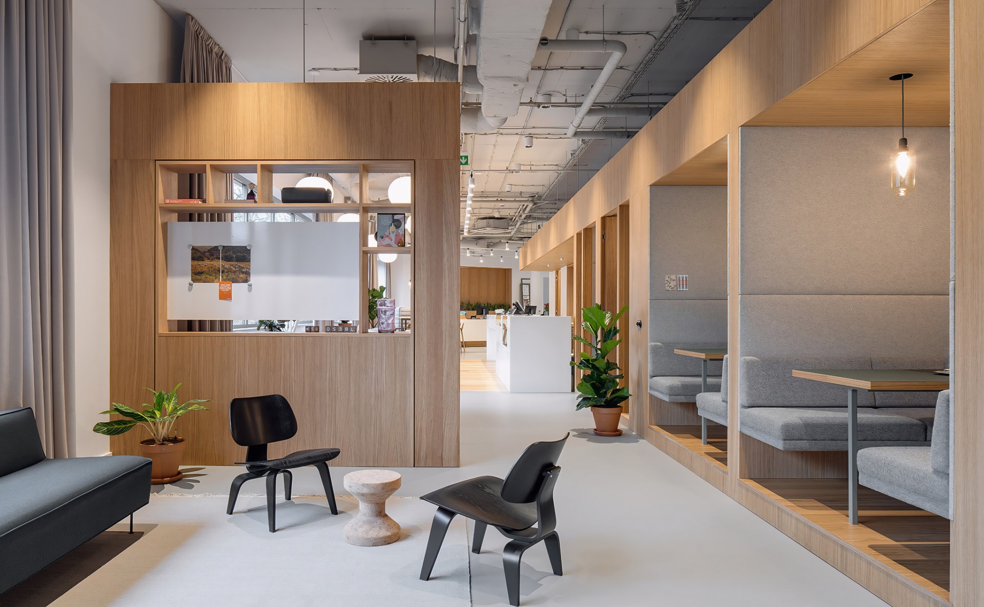 Nile House Spaces – Coworking Space for Lease in Prague 8 Karlín | Dejsiprostor