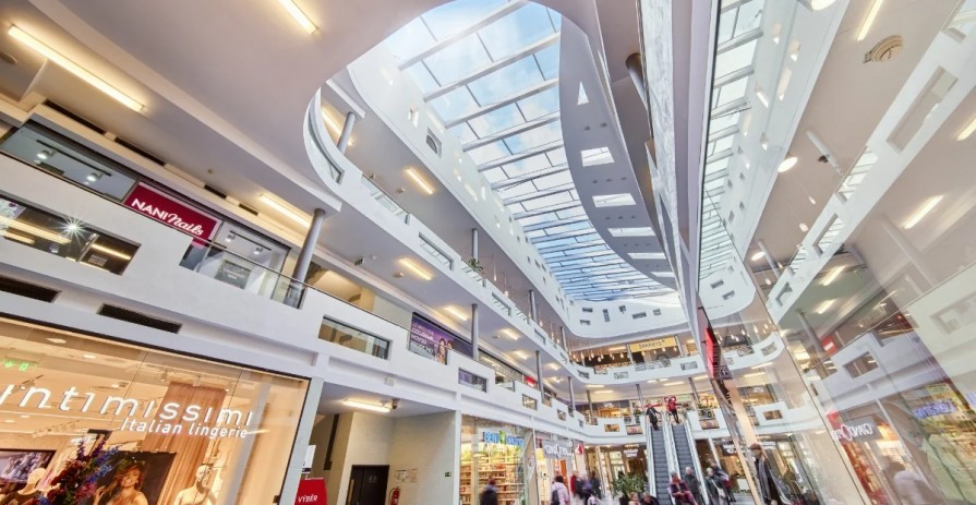 Retail Space or a Kiosk for Lease in Zlaté jablko Shopping Center in Zlín
